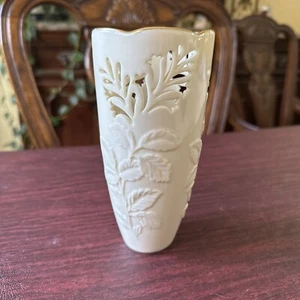 Lenox Vase Westbury Small 7" Pierced Reticulated Leaf Reliefs Cream Gold Nice! - Picture 1 of 7