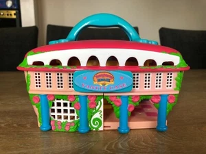 Vintage 1998 Teeny Weeny Families Vanity Dance & Beauty Case - Picture 1 of 11