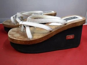 PFR VTG 80s 90s Candies White Strappy Thong Wood Chunky Platform Heel Sandals 6 - Picture 1 of 12