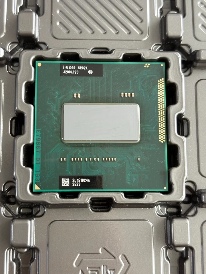 CPU Processor Intel Core i7 2860QM 2.5GHz Quad Core SR02X FF8062701065100  - Image 1 of 1