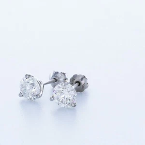 1.5CT LAB-CREATED DIAMONDS D/VVS2 ROUND CUT 14K WHITE GOLD 3-PRONG CLASSIC STUDS - Picture 1 of 3
