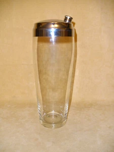 Vintage Mid Century Modern Klarglas & Chrom Cocktail Shaker - Bild 1 von 4