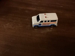 Majorette Fourgon Ambulance,made In France - Picture 1 of 6