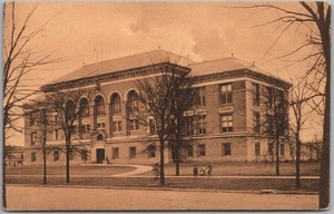 1907 DETROIT Michigan Postcard "Eastern High School" Building / Street View - Picture 1 of 2