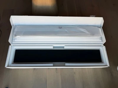 Barra de sonido Bang & Olufsen Beosound Stage Dolby Atmos - negra - ligeramente usada Foto 1 de 4