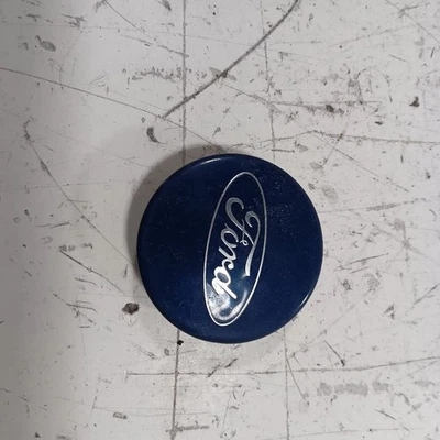 Ford Fiesta Wheel Rim Center Cap  2014 2015 2016 2017 2018 2019 - Image 1 of 4