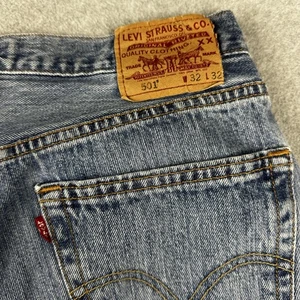 Levis 501 Jeans Herren 32x32(31) Blau Button Fly Straight Leg Denim Klassisch Freizeit - Bild 1 von 10