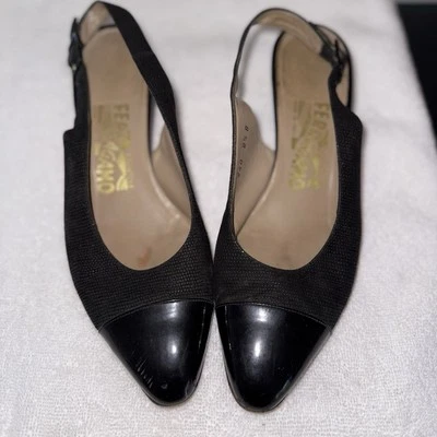 Salvatore Ferragamo Negro Slingback Charol Tacón Bajo Bloque De Colección Talla 8.5B Foto 1 de 4