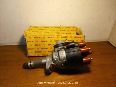 Mercedes Ignition Distributor M110 W123, C123 R107, W126, W460 Bosch  0237301011 - Image 1 of 4