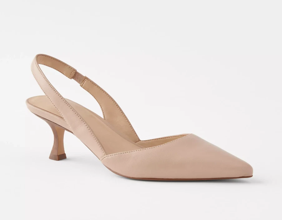 NUEVO ANN TAYLOR CUERO ALMENDRA CLARO HONDA GATITO TACÓN ZAPATOS TACONES ZAPATOS 7 Foto 1 de 4