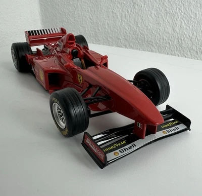 Modellauto 1:24 Ferrari F300 - Bild 1 von 4