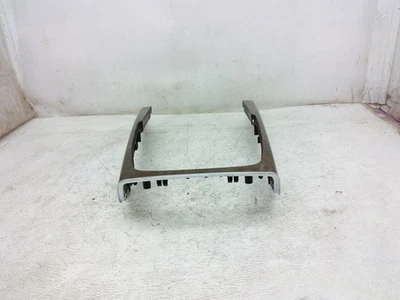 Bisel de moldura de consola delantera Audi A6 2012-2018 Quattro grano de madera Foto 1 de 4