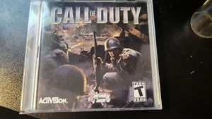 Call of Duty 1 (PC CD-ROM) Juego de 2 discos con llave - Imagen 1 de 3