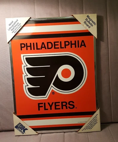 Philadelphia Flyers Magnetic Bulletin Board 14" x 19" Brand New Cover