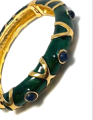 KENNETH JAY LANE, TWO TONE GREEN ENAMEL WITH NAVY CABOCHONS - Image 1 of 4