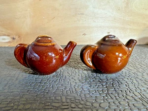 Kleine braune Teekannen Salz und Pfefferstreuer - Bild 1 von 6