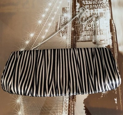 Dune Clutch Shoulder Bag. Magnetic Closure - Image 1 of 4