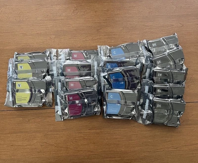 Lote de 16 cartuchos de tinta CMYK nuevos y sellados DCP-145C/165C/385C/535CN MFC-290C/490CN Foto 1 de 4