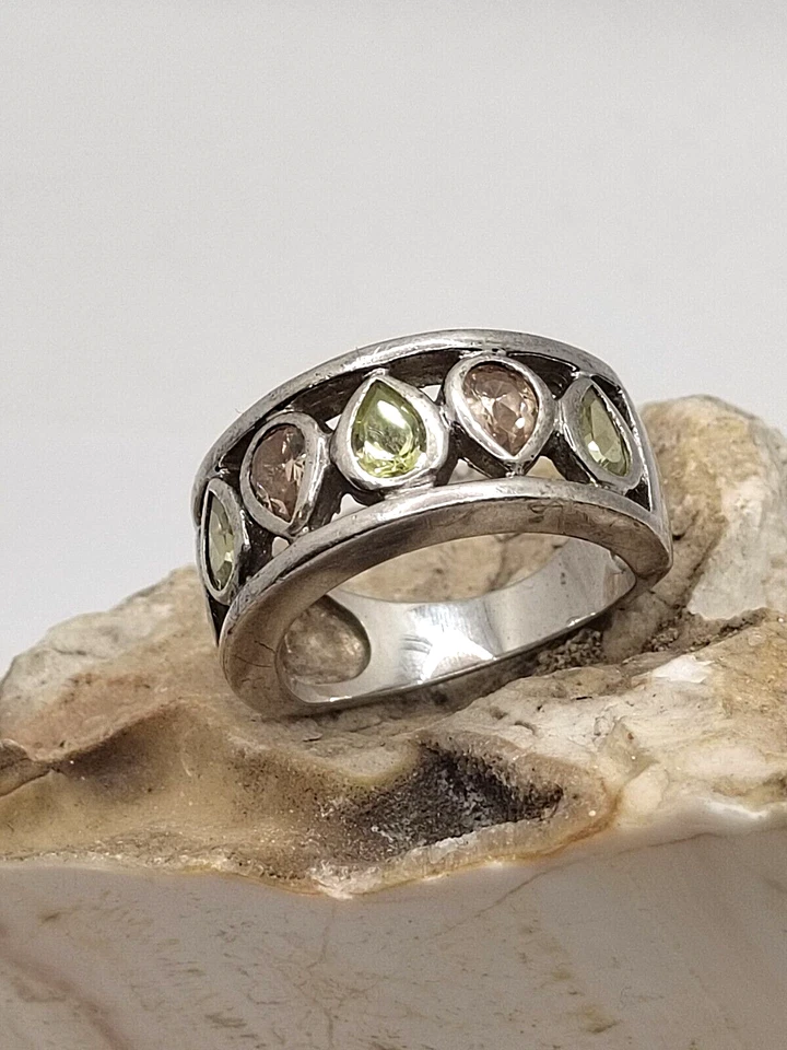 Damen Ring aus Silber 925  Wunderschön  mit Edelsteine  gr.59 - Bild 1 von 4