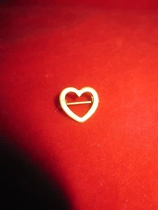 Vintage Miniature Golden Metal Heart Pin - Picture 1 of 7