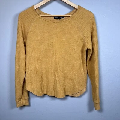 Suéter Derek Corazón Amarillo Mostaza Tejido Waffle Manga Larga Cuello Redondo L Foto 1 de 4