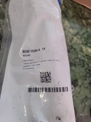 Lámpara de luz de señal de giro lateral del pasajero derecho Ford Fiesta 11-13 nueva OEM BE8Z-13200-A  Foto 1 de 4