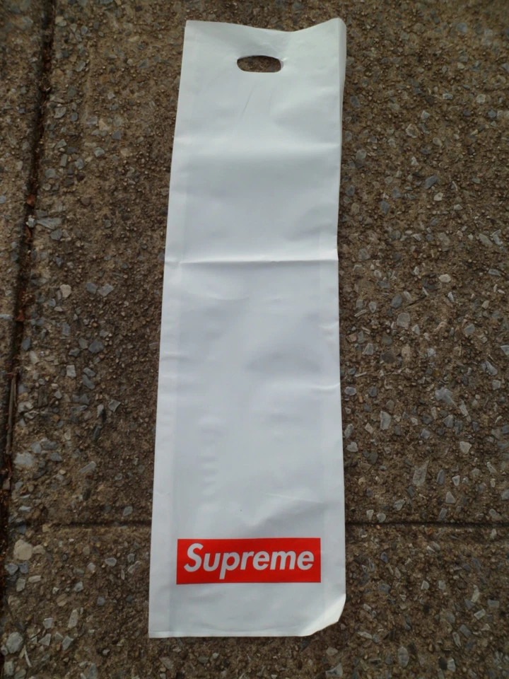 Bolsa de compras Supreme blanca de plástico para monopatín con logotipo rojo tienda minorista lote de 3 Foto 1 de 1