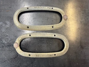 1951 1952 STUDEBAKER CHAMPION TAIL LIGHT LENS COVER SURROUND PAIR 293227 - Picture 1 of 12