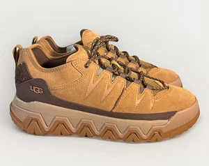 ZAPATO UGG CAPTRAIL LOW 1158252 CASTAÑO TALLA 9.5 HOMBRE IMPERMEABLE TRAIL RUNNING NUEVO - Imagen 1 de 22