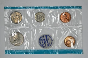 1968 P + S BU Set Coins 1C 1C 5C 10C 25C in Mint Cellophane - Picture 1 of 2