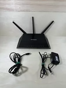 Netgear Nighthawk AC1750 Smart Wi-Fi Wireless Router, Model R6700v2 With Cords - Picture 1 of 16