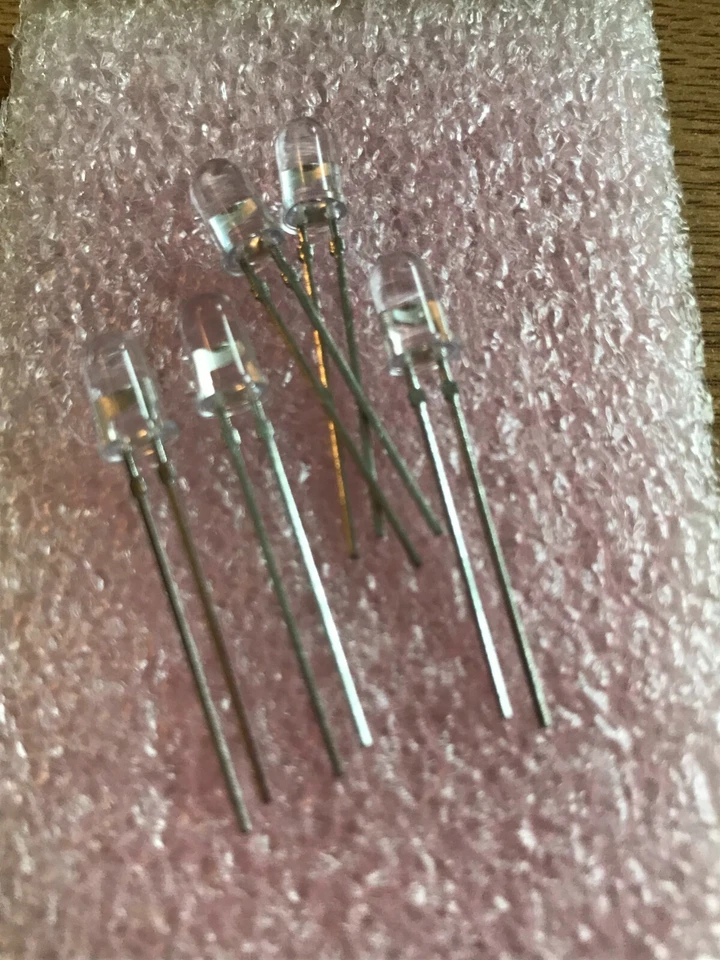 LED Through hole Red  HLMP-D155 by Agilent 5pcs £3.95 H709 - Image 1 of 1