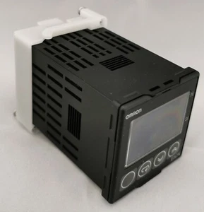 NEW E5CN-C1TU AC100-240 / E5CNC1TU Omron, Temperature Controller AC100-240V  - Picture 1 of 4