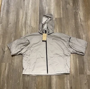 Nike Running Division Therma-FIT Reflective Jacket FV6420 011 Women's MEDIUM - Picture 1 of 4