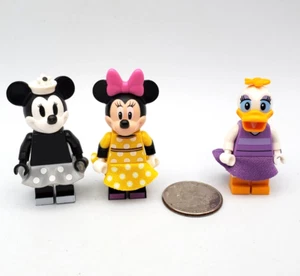 LEGO Disney Minifigure Lot x3 Classic Yellow Polka Dot Minnie Mouse + Daisy Duck - Picture 1 of 5