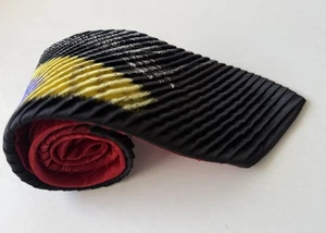 Rara cravatta formale Venturi Uomo plissettata, 100% seta, fatta a mano, multicolore - Foto 1 di 9