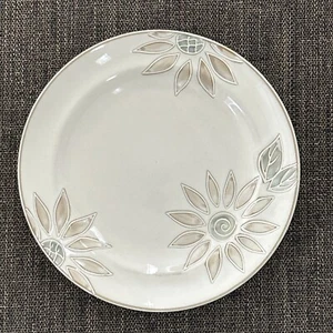 "Platos de cena de cadena de margaritas Pfaltzgraff - Juego de 4 platos florales en relieve 11"" 🌼" - Imagen 1 de 8