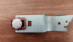 Whirlpool KDTM404KPS0 Dishwasher Thermostat With Bracket W11193089 CS-7SA 90J - Picture 1 of 4