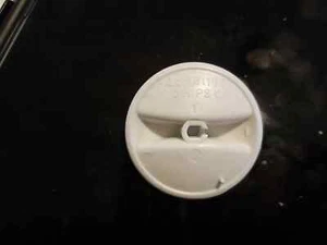 GE SxS Fridge Chill Pan Knob, White WR02X10666 355B1166 ASMN - Picture 1 of 1