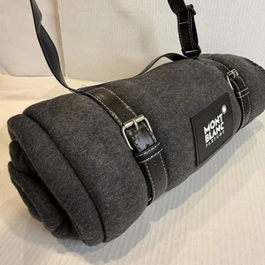 Luxury Mont Blanc Parfums Stadium Blanket with Carry Strap – GWP Exclusive - Picture 1 of 12