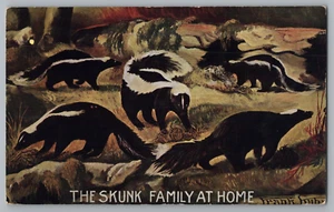 Postkarte Die Stinktierfamilie zu Hause - Bild 1 von 2