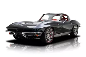 1963 Chevrolet Corvette Split Window Muscle Car Hot Rod 8" x 10" Glossy Photo - Picture 1 of 1