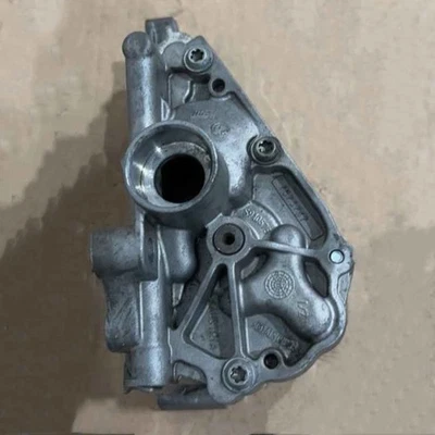 Engine Oil Pump Turbo Fit For BMW X3  X5 X6 xDrive35i 2010-2011 11417573747 Foto 1 de 4