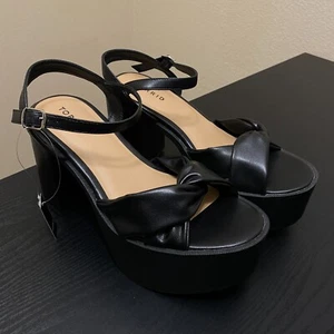 Torrid Soft Knot Heeled Platform Sz 11 ww Black - Picture 1 of 3