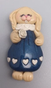 Figurine 2.5" Clay Pottery Figurine Rabbit with Flower Magnet - Picture 1 of 4