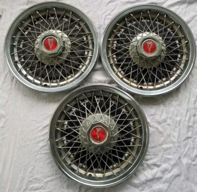 (1) Cubierta de rueda de tapacubos de 15"" con radios de alambre Pontiac Bonneville Firebird 1977-1981 OEM"  Foto 1 de 4