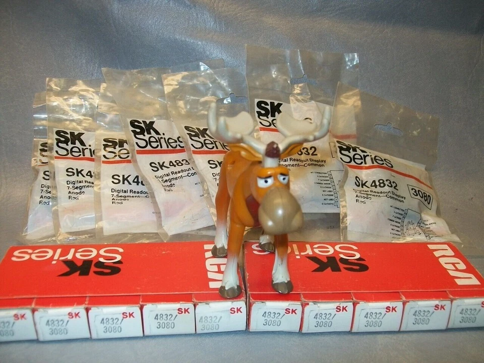 RCA SK4832 SK4832/3080 Digital Readout Display Red 0.80" SK Series Lot of 17 - Image 1 of 3