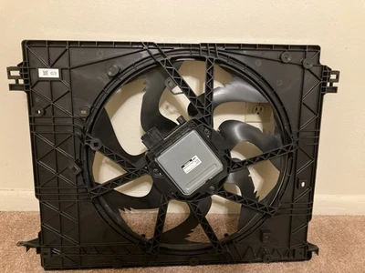 2023-24 LEXUS RX 350/500H RADIATOR COOLING FAN ASSEMBLY OEM 16360-F0240 Foto 1 de 4