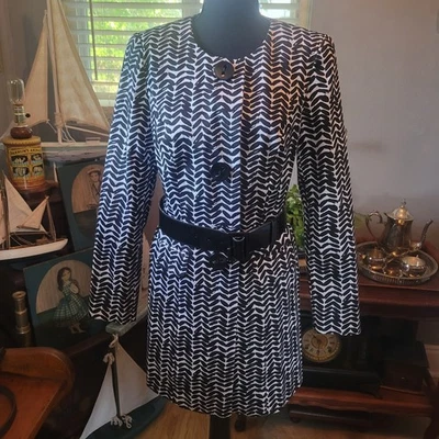 Nueva chaqueta para mujer East 5th talla pequeña en blanco y negro Foto 1 de 4