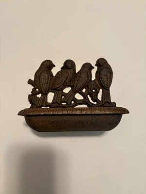 Alimentador para pájaros de hierro fundido estilo vintage autoportante o montaje en pared decorativo Foto 1 de 2